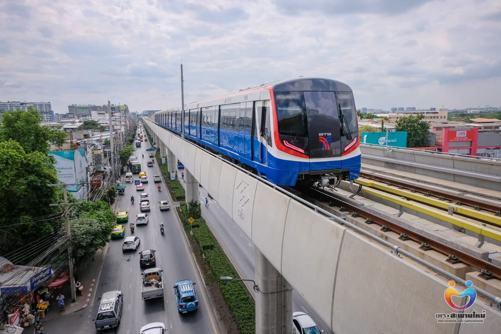 บรรยากาศบริเวณสถานี BTS สะพานใหม่ ใกล้ตลาดยิ่งเจริญ