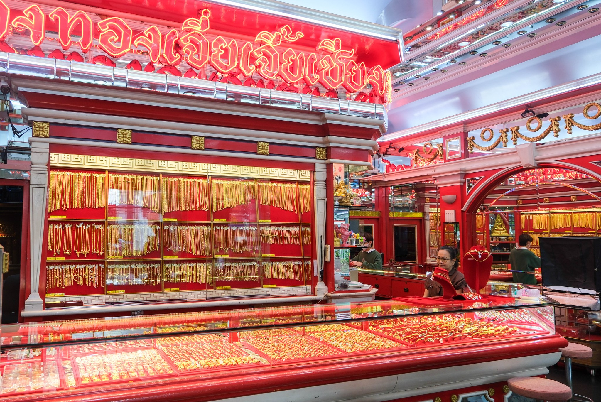 ร้านทองเจี่ยเฮาส์โกลด์ ร้านทองเก่าแก่ที่อยู่คู่ย่านสะพานใหม่มานานกว่า 60 ปี