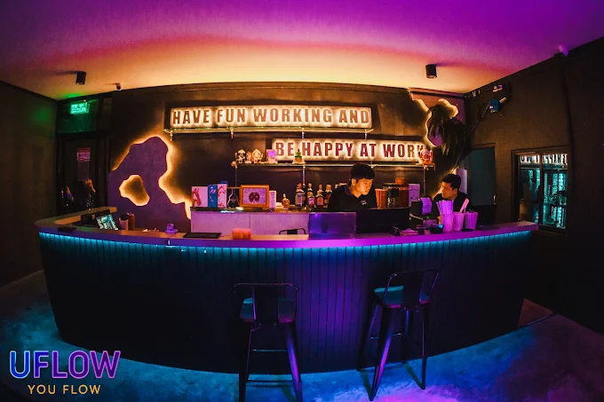 UNFOLLOW BAR&BISTRO